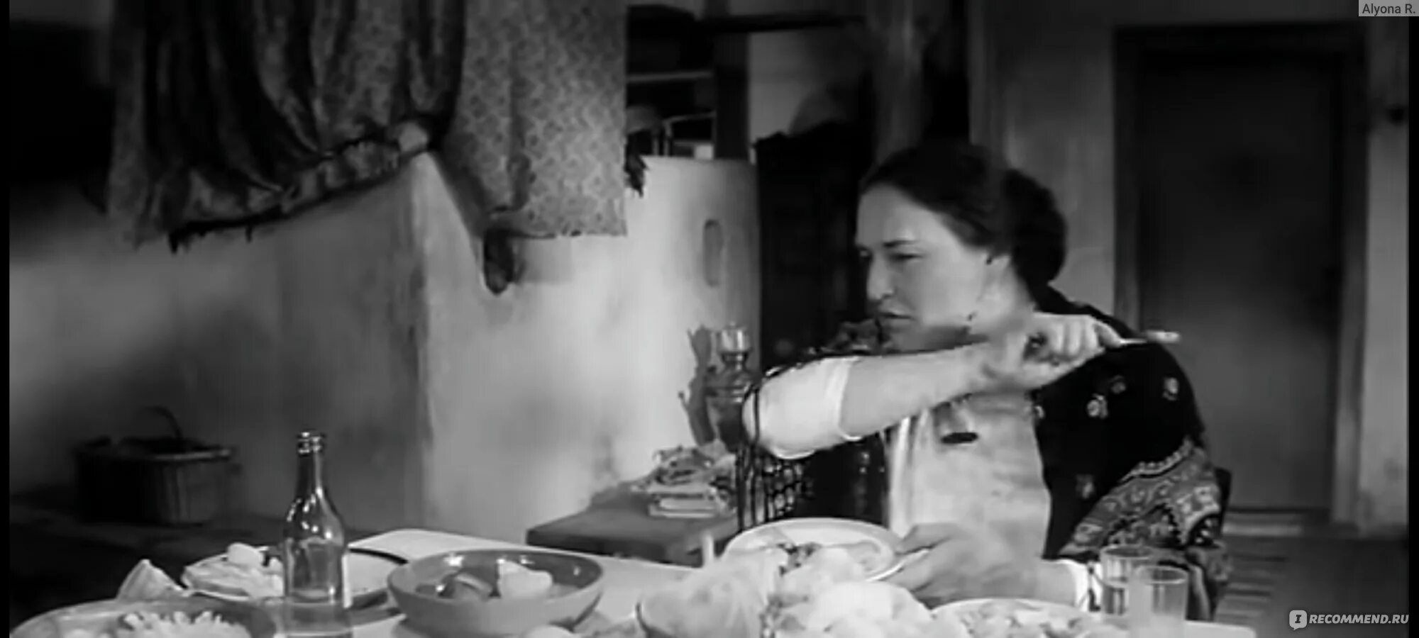 Мордюкова мамочка на саночках. Журавушка (1968).