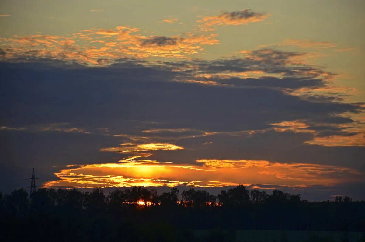 03 2024. закат на набережной. первый закат. 03 2024. красивый закат.