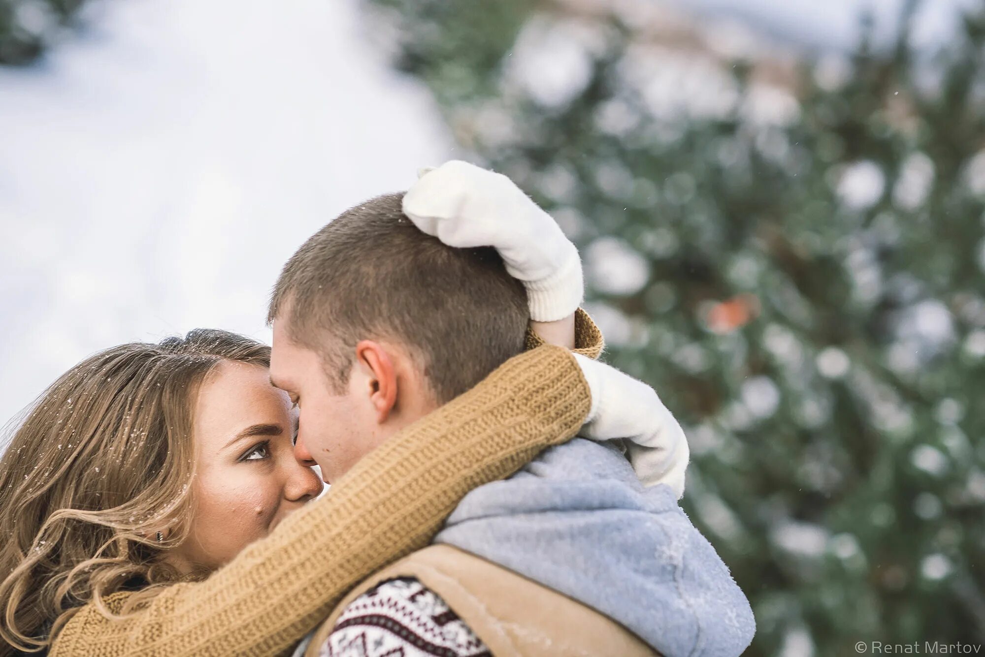 Love master. Love story зимой. Лав стори в зимнем лесу. Love story фото зимой. Лав стори с собакой зима.