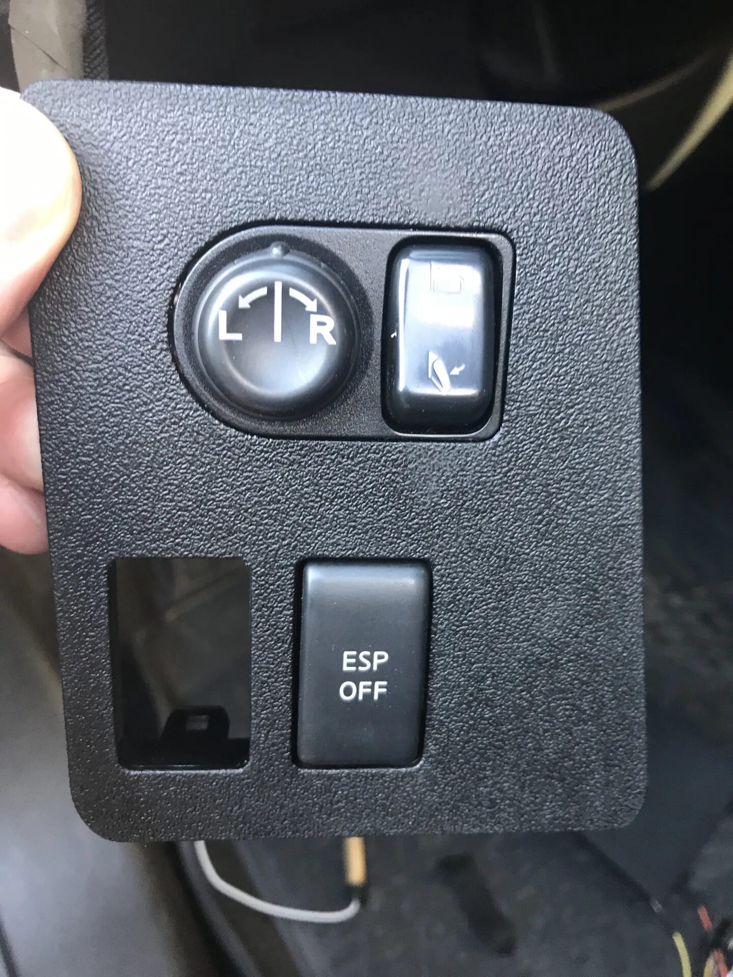 Кнопки nissan qashqai. Esp off кнопка qashqai. Кнопки nissan qashqai. Nissan qashqai j10 кнопка багажника. Кнопка p в ниссан кашкай.
