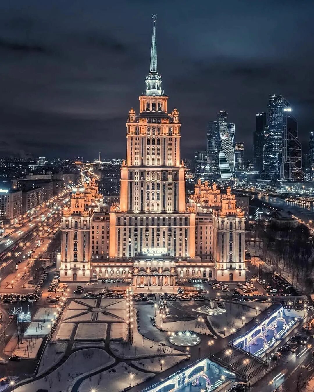 В зданиях есть где