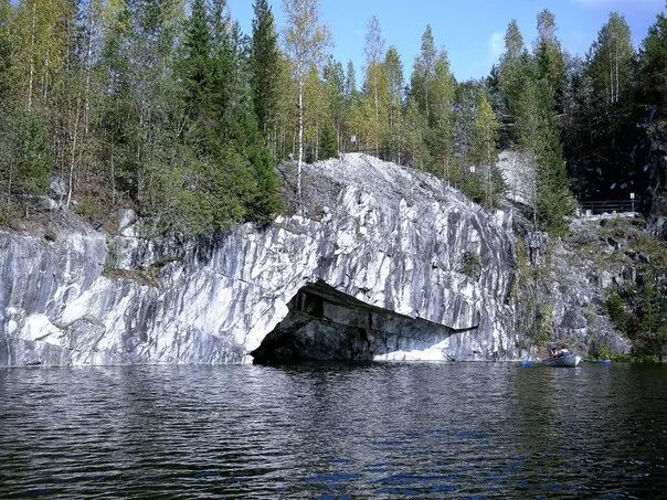 Погода сортавала почасовая. Памятник природе Сортавала. Сортавала фотографии природы. Сортавала пятая горка. Прогноз погоды Сортавала.