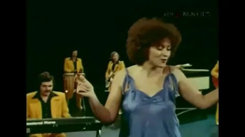 Кто поет песню синие глаза