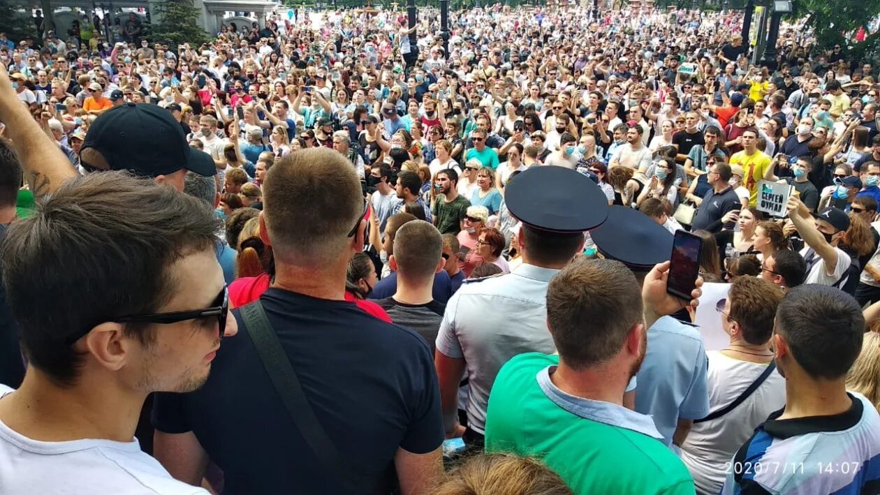 Хабаровск митинг фургало. Митинг за Фургала в Хабаровске. Фургал шествие Хабаровск. Хабаровск митинг 2020.