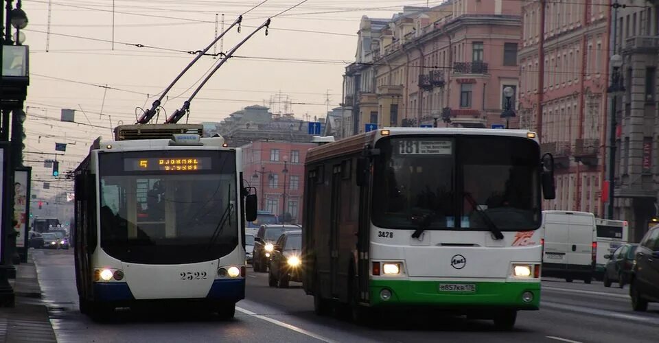 1 парк спб пассажиравтотранс автобусный. Новый общественный транспорт в санкт-петербурге. Транспортная реформа петербург. Автобус лиаз 529267 новый. Автобус парус.