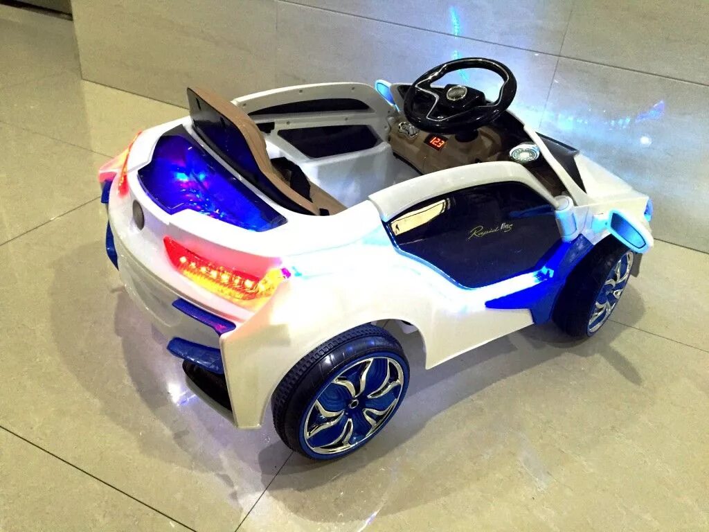 Электромобиль rivertoys mercedes-benz. Mercedes-benz-amg-gtr-hl289 (лицензионная модель). Rivertoys автомобиль mercedes-benz sl500. Электромобиль с подсветкой bmw o00200. Hollicy электромобили.