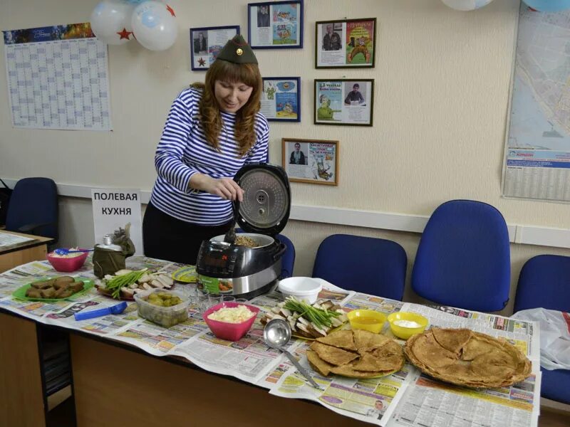 Полевая кухня на 23 февраля в офисе коллегам. Накрыть стол на 23 февраля коллегам. Полевая кухня на 23 февраля коллегам. Идеи для 23 февраля в офисе. 23 февраля для коллег в офисе сценарий