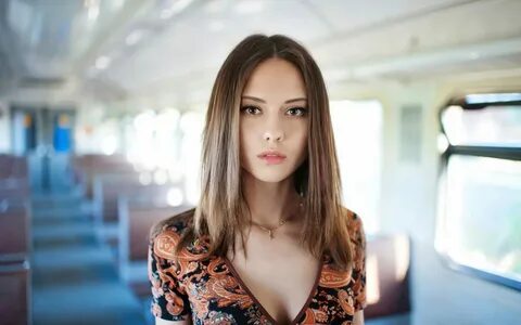 Женщина показала свою
