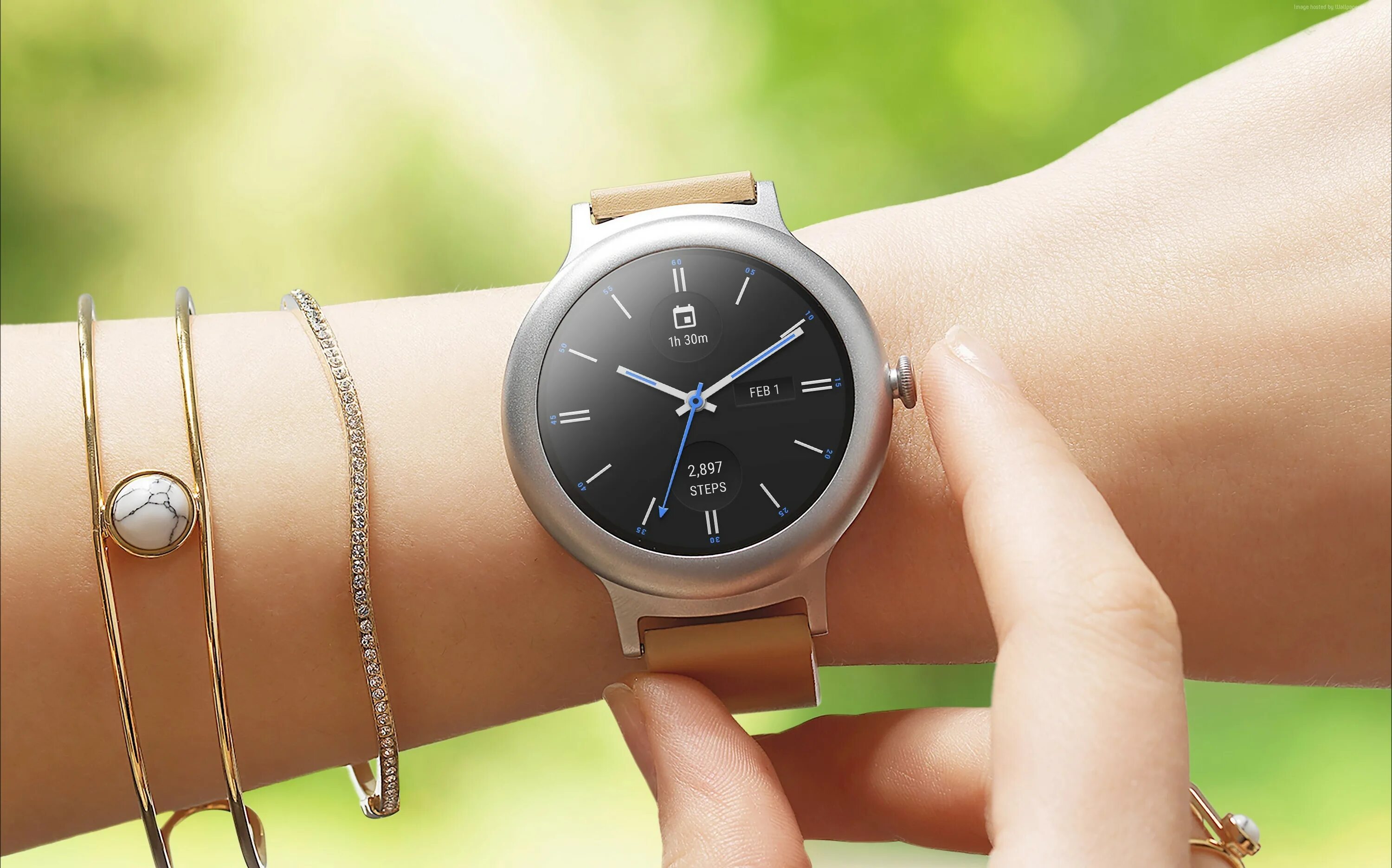 Смарт тренд. Смарт часы ЛГ. LG watch Style. LG watch w120l. Смарт часы LG.