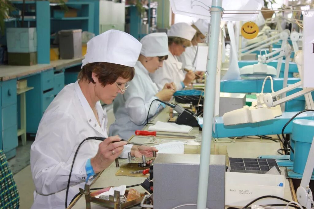 Научная исследовательская лаборатория. Работаю в научно исследовательском институте. Работаю в научно исследовательском институте. Научные лаборатории россии. Научно-исследовательская лаборатория.