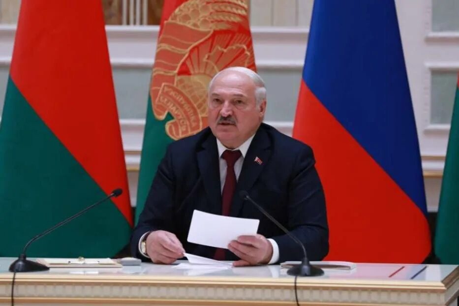 Выступление лукашенко на всебелорусском. Лукашенко 2025. выступление лукашенко сегодня. спасибо за внимание лукашенко. россия защищает беларусь.