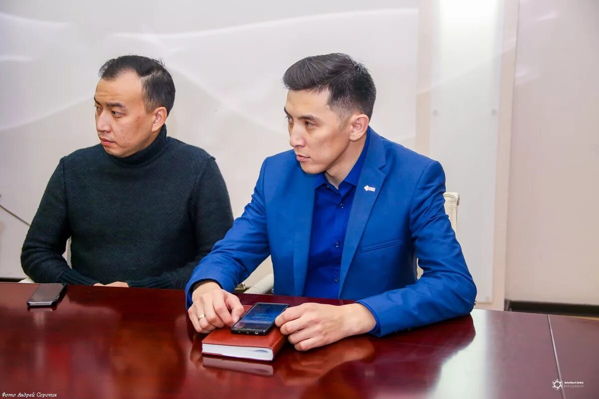 Программа передач нвк саха сегодня. Ведущий нвк саха. генеральный директор нвк саха. нвк саха 2017.