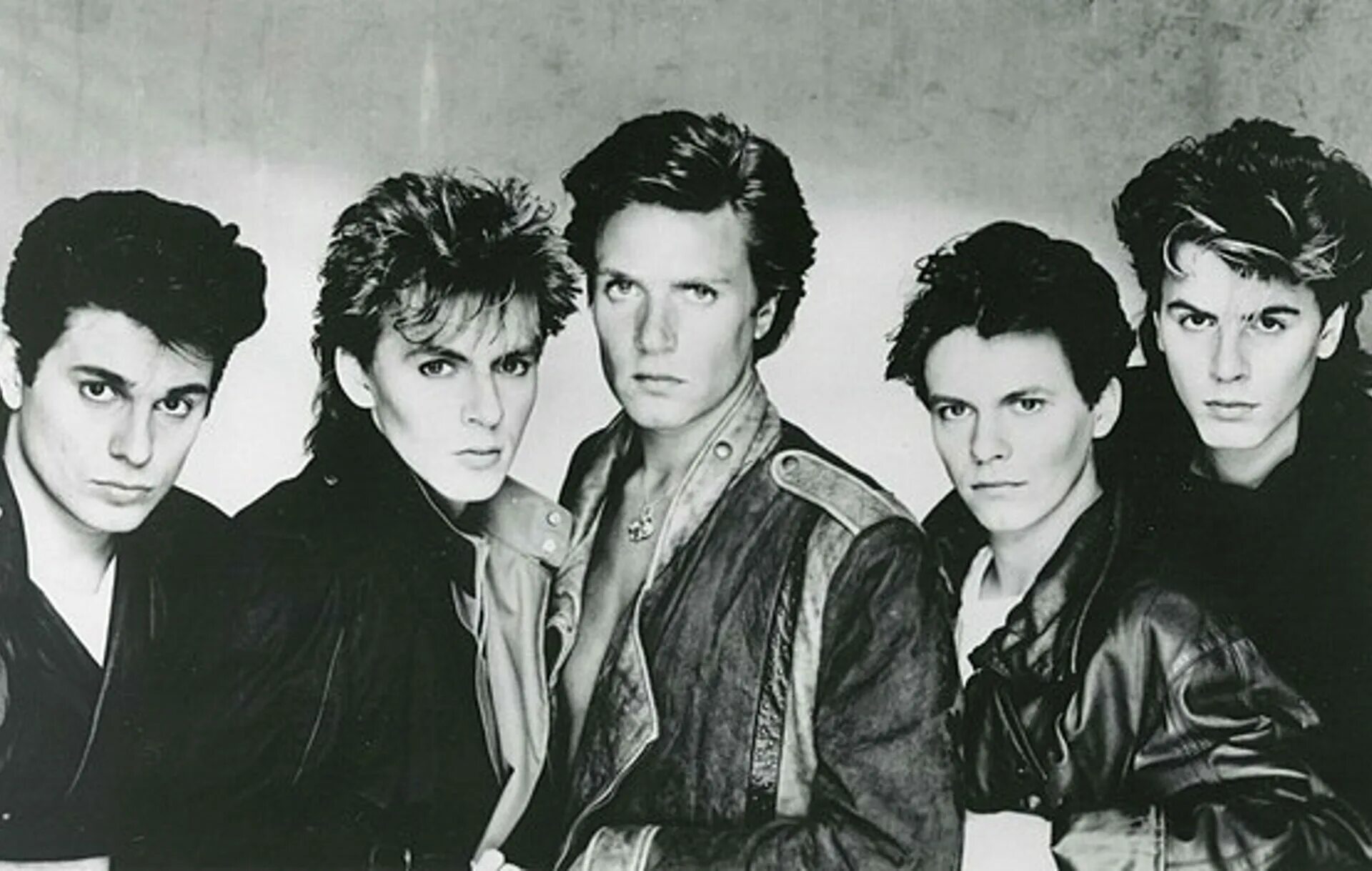 Самые популярные 80х. Группа Duran Duran. Группа Дюран Дюран фото. Группа Duran Duran 80. Уоррен Куккурулло Дюран Дюран.