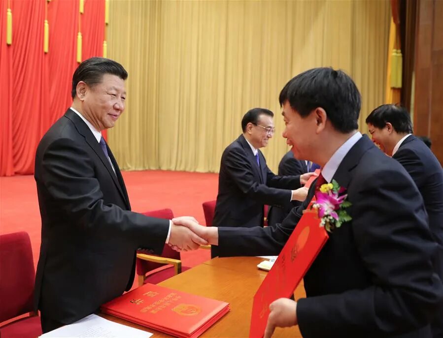 японские политики. китайский чиновник. госслужба в китае. собрание народных представителей кнр. правительство китая.