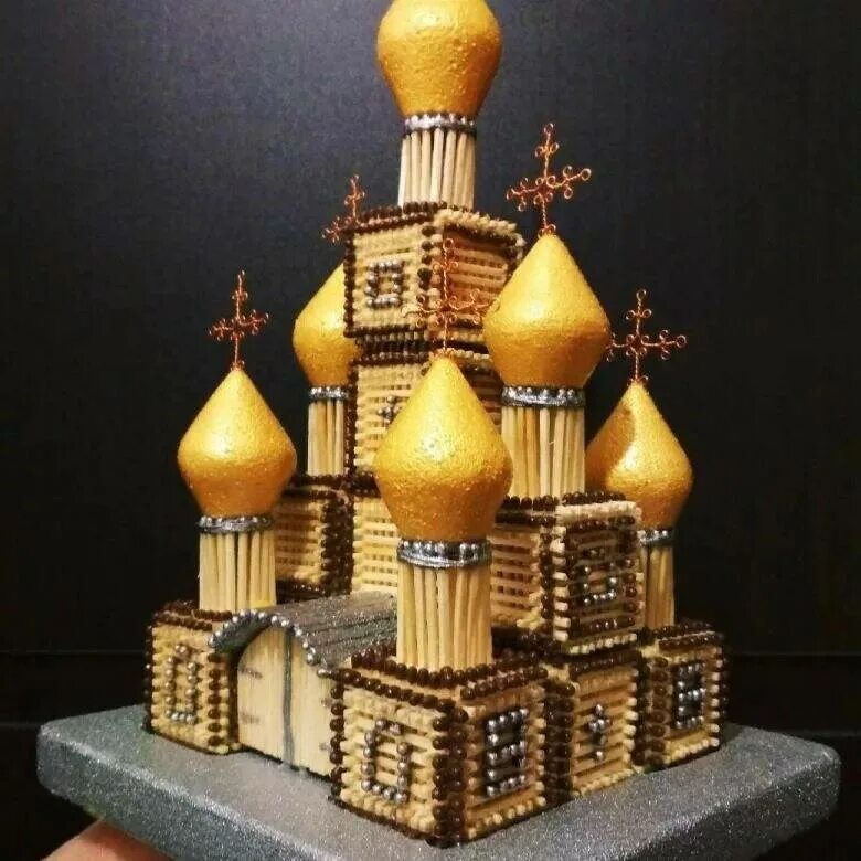 Храм из гофрокартона. Поделка церковь. Поделка храм своими руками. Успенский собор макет. Сборная объемная модель из картона "храм христа спасителя".