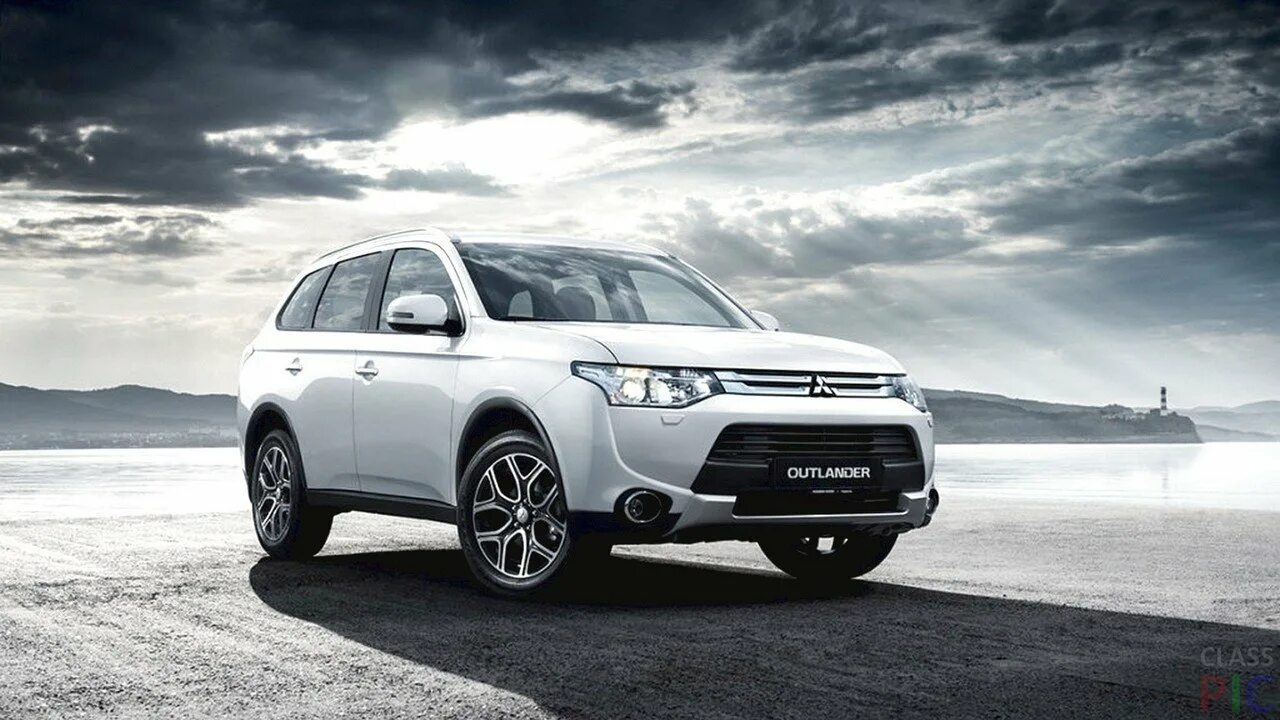 Аутлендер 2024 купить. Mitsubishi Outlander. Мицубиси Аутлендер 3. Аутлендер 2014. Новый Mitsubishi Outlander v6.