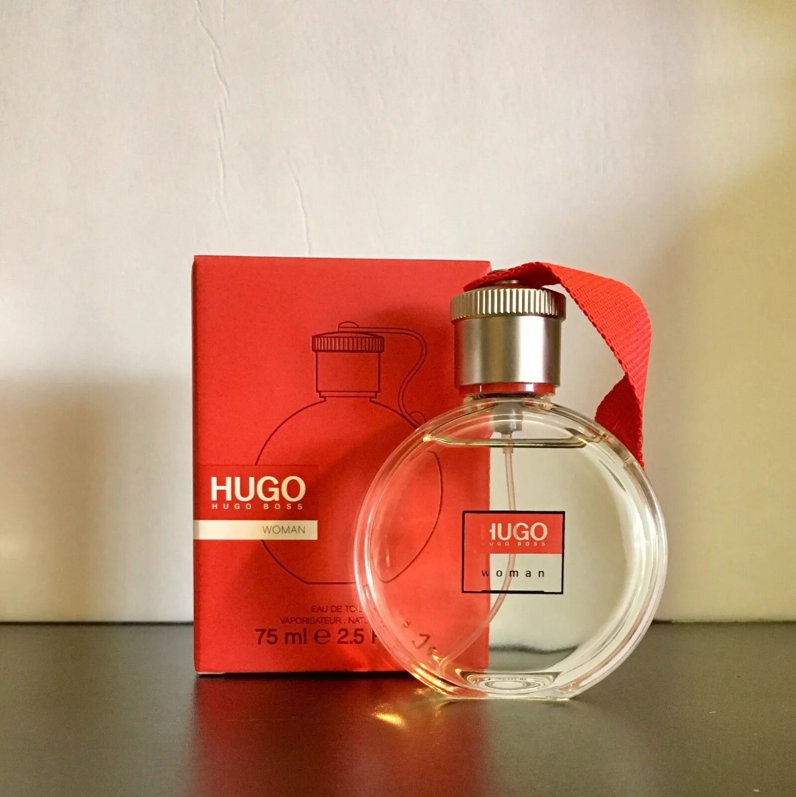 Hugo boss hugo red. хьюго босс мужские духи черные. Hugo перевод. Boss hugo boss туалетная вода 150 мл. Hugo boss духи мужские черные.
