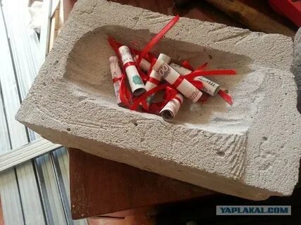 Прикольные подарки на свадьбу своими руками