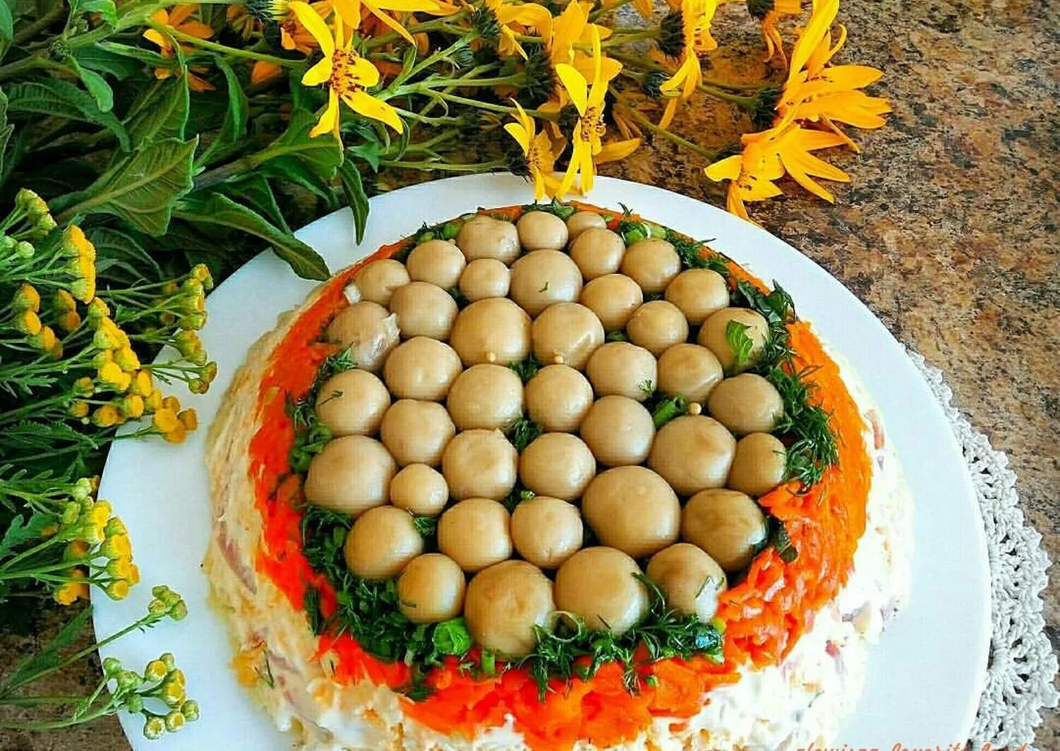 Салат грибная полянка с шампиньонами. Грибная поляна лесная поляна. Салат грибная полянка. Рецепт поляны. Рецепт поляны.