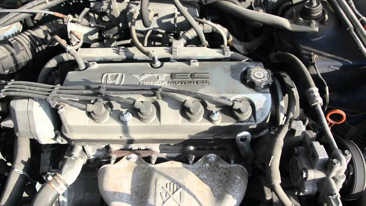 4. Хонда аккорд 2001 двс. Honda accord 7 2. 4. Honda accord 7 под капотом.