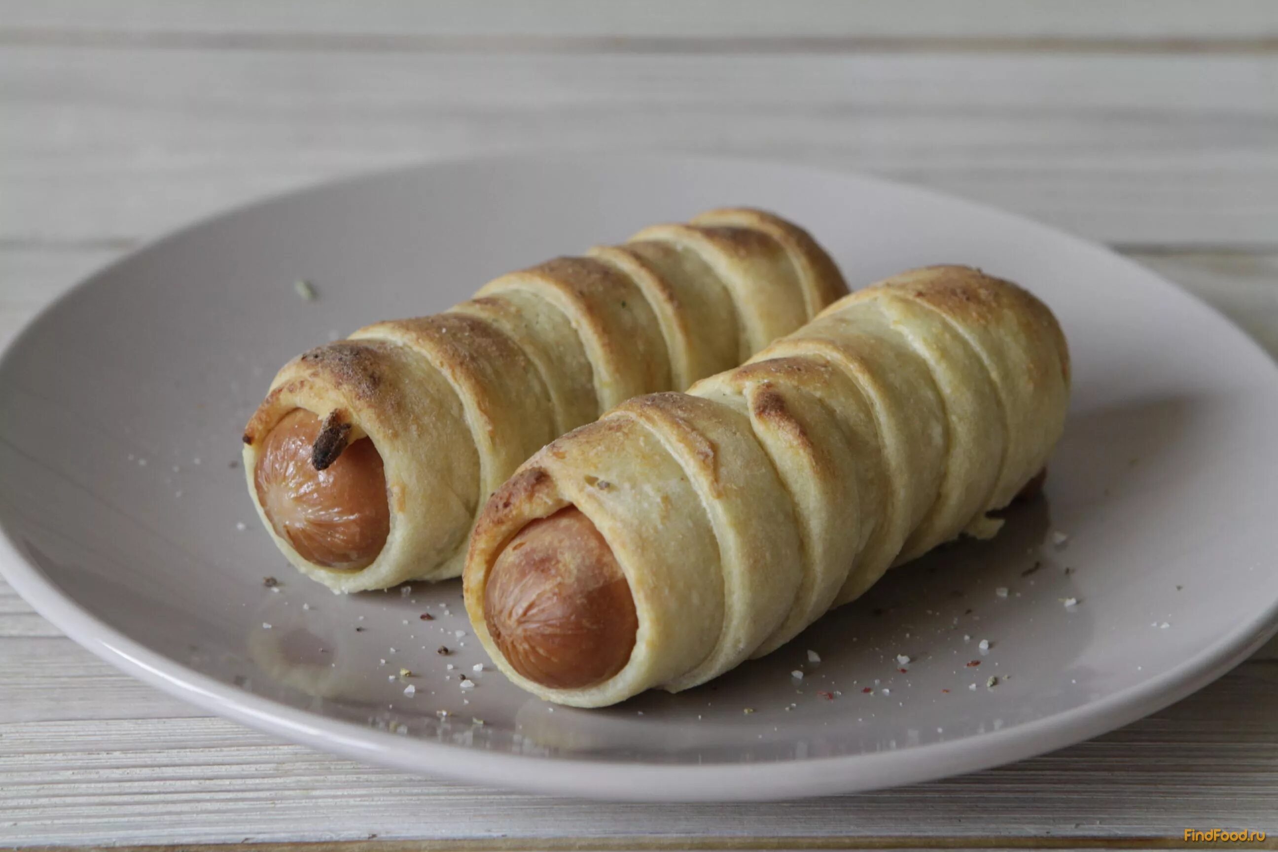 сосиски в слоеном тесте рецепт с фото. сосиски в блинном тесте. сосиски в слоеном тесте рецепт с фото. сосиски в блинном тесте. сосиска в тесте.