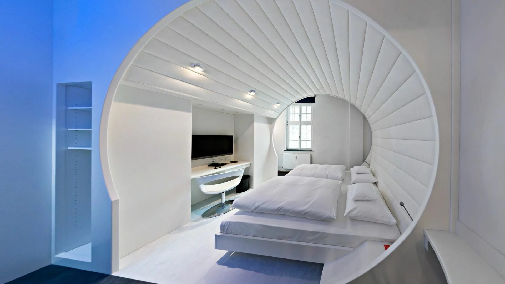 Нестандартные кровати. Необычные кровати. Необычный интерьер. Необычные спальни. Необычные дизайнерские кровати.