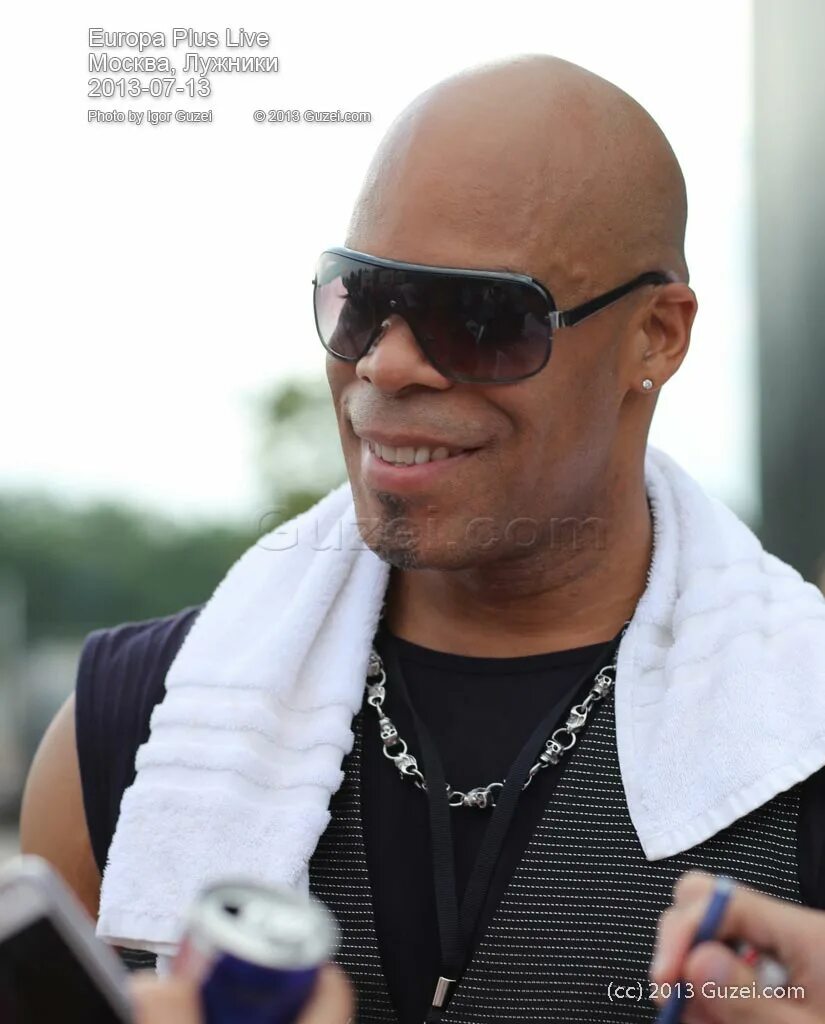 Movetown ray horton. Ray horton. horton певец.