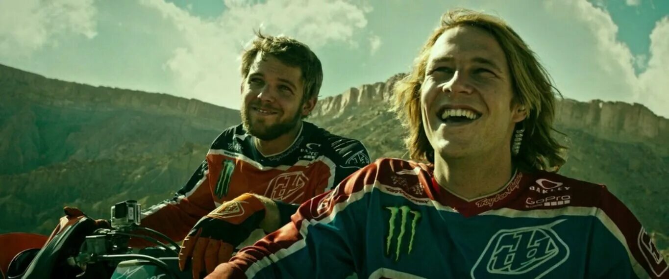 на гребне см. на гребне см. на гребне волны 2015. на гребне волны 1991. на гребне см.