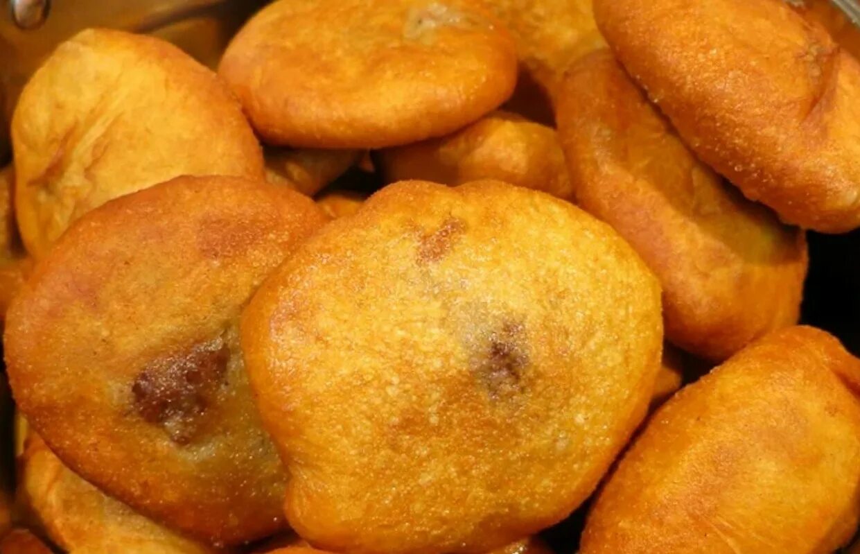 Как лепить пирожки. Рецепт советских пирожков. Советские беляши. Пирожка картошка ссср. Пирожки тошнотики ссср.