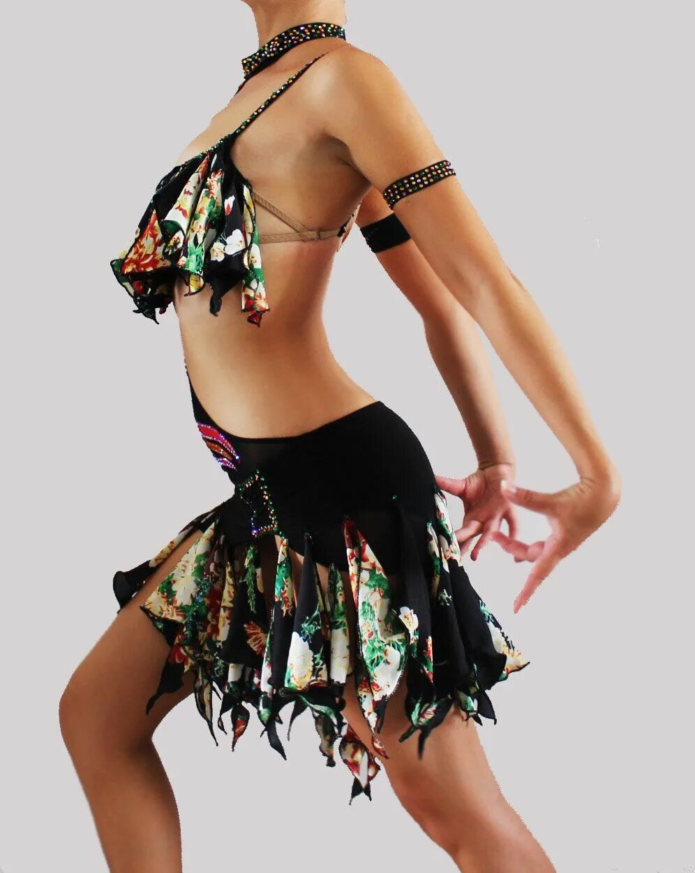 Куртка для самбо green hill junior scj-2201 красный. Одежда для самбо название. Samb одежда. Лучшие латинские платья. Необычные костюмы для танцев.