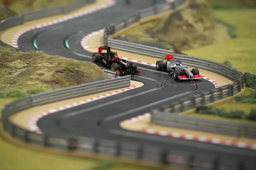 Какие tracks. Track f1 BŞH. Трековые автогонки «Slot car». Carrera трек формула 1. F1 Racing track.