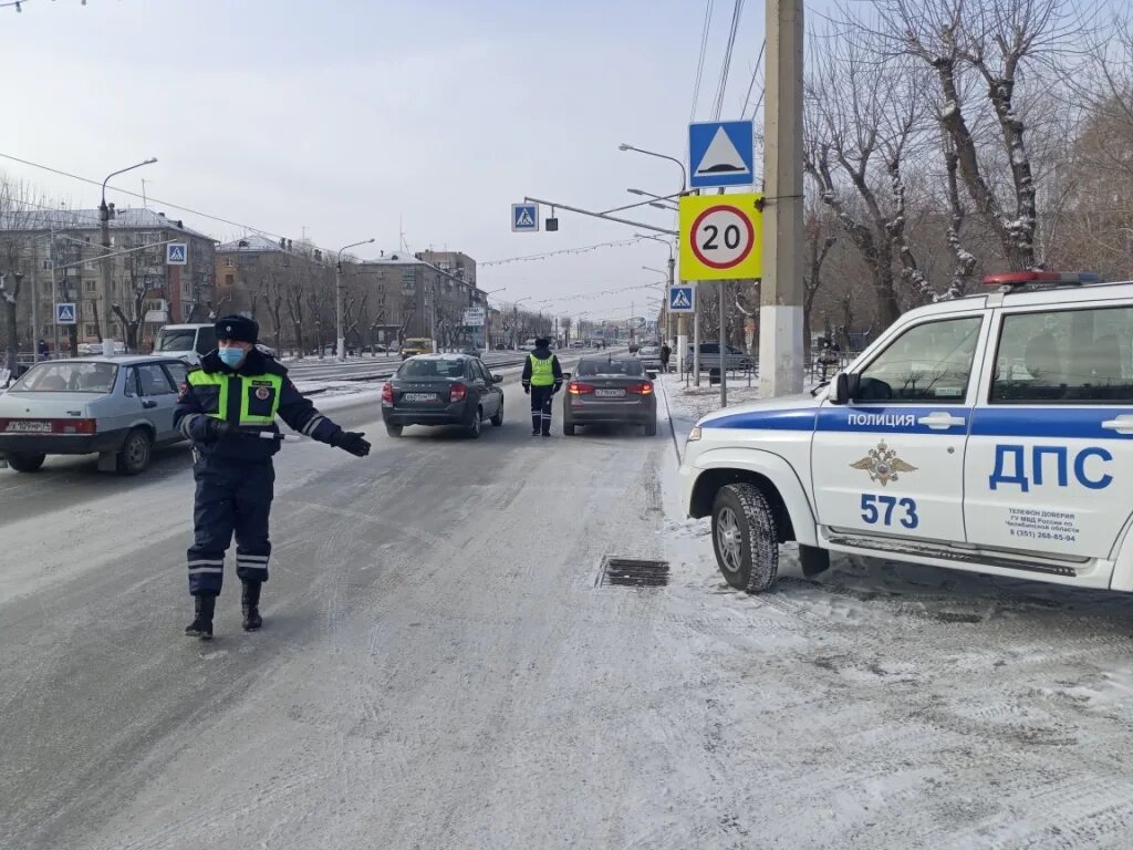 Работа гибдд магнитогорск. ДПС Магнитогорск. Машина ДПС Магнитогорск. Сотрудники ГАИ Магнитогорск. Магнитогорск ГИБДД рейд.