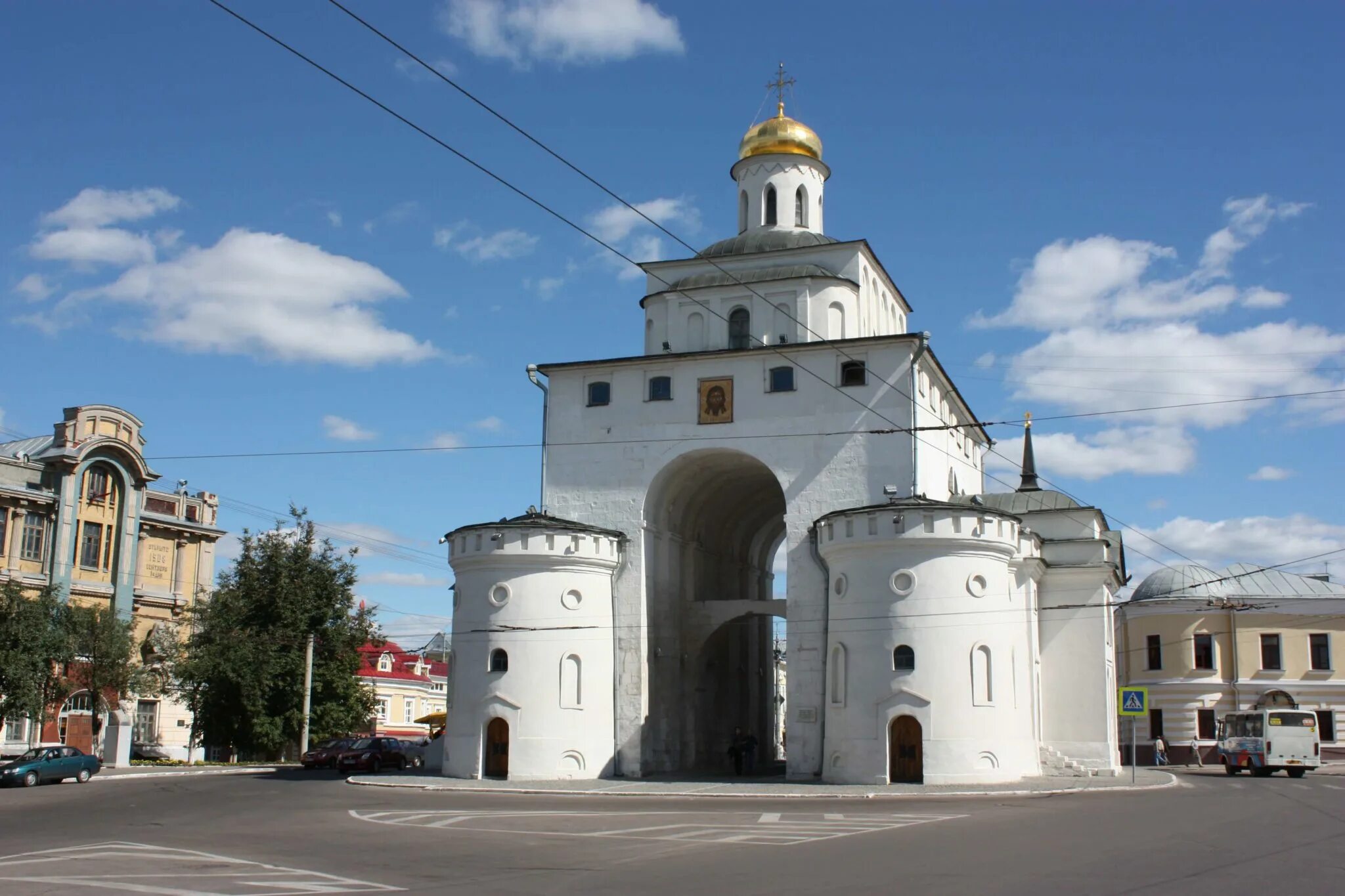 В каком городе находится памятник золотые ворота. Золотые врата во Владимире.