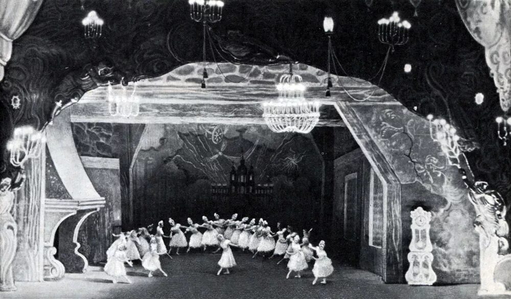 куда эвакуировали ленинградский театр драмы. с. новосибирске в оперный театр в годы великой отечественной войны.