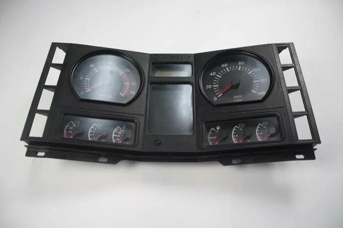 Панель приборов шакман x3000. Приборная панель шакман. Тахометр ман ф2000. Тахометр шакман ф2000. Панель приборов шанкси 3000.