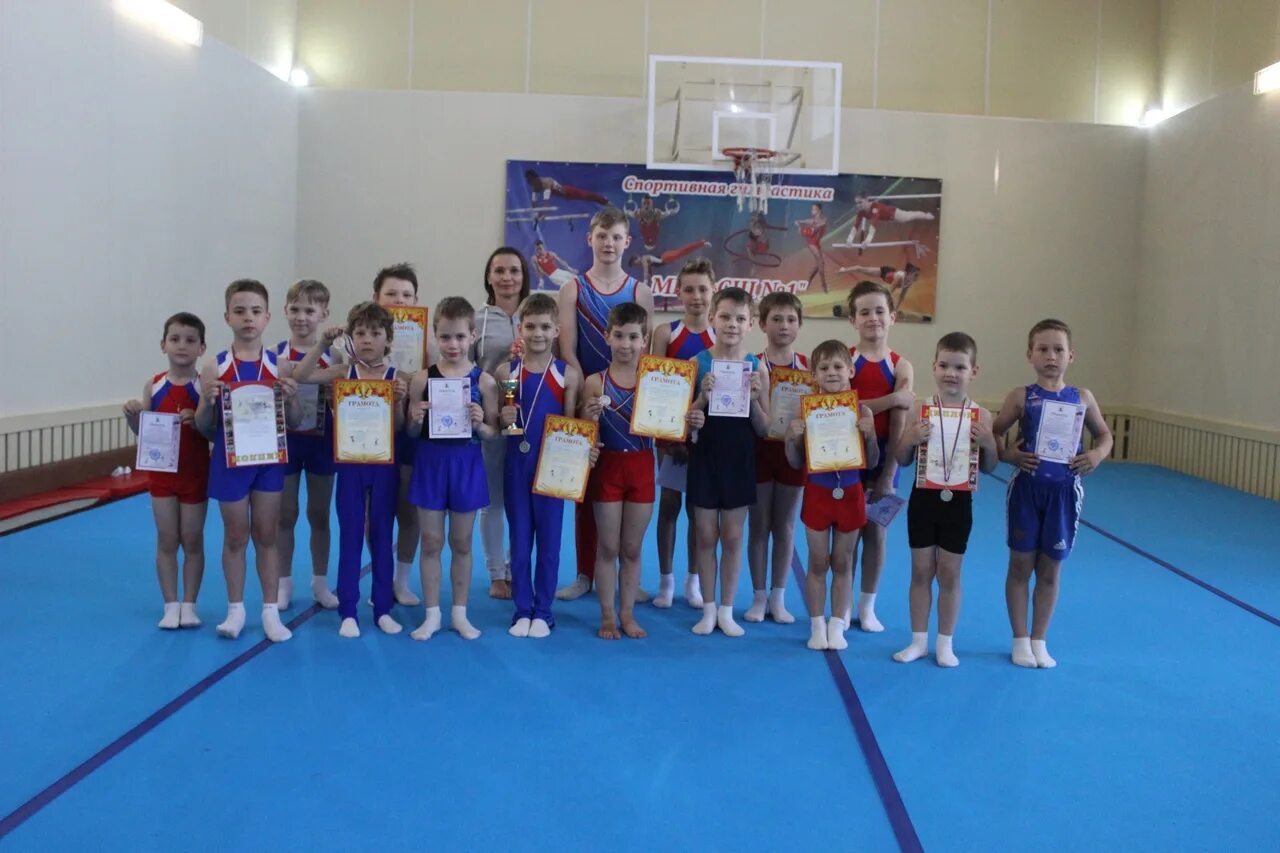 волейбол елец. мкгп ученики 2003. новый спортивный центр. спортивные школы ельца. дзюдоисты воронежа тренера.