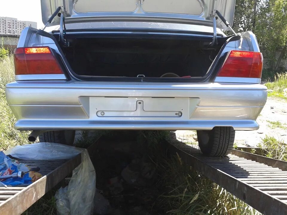 замена заднего бампера - Lada 2115, 1,6 л, 2009 года своими руками DRIVE2