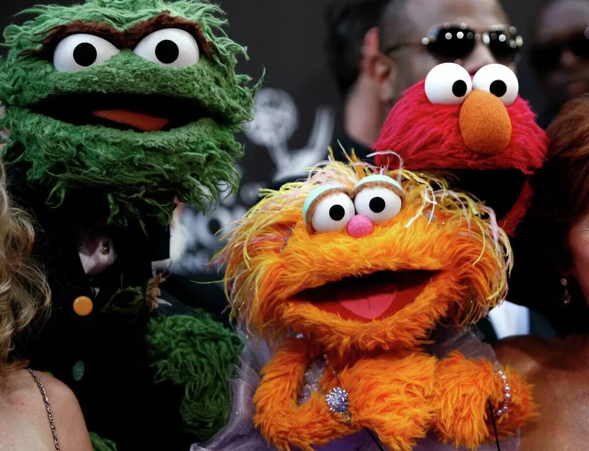 улица сезам герои имена. улица сезам герои имена. гровер улица сезам. улица сезам герои имена. улица сезам герои имена.