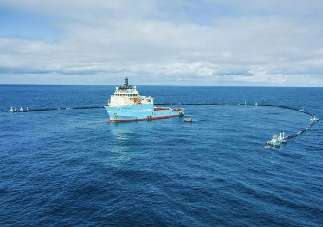 The ocean cleanup. Ocean Cleanup Project. Проект от the Ocean Cleanup. Очищение океана. Корабли для очистки океана.