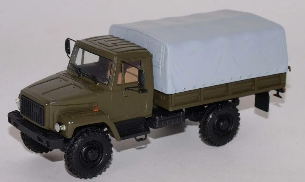 Gaz 3308 4x4 бортовой. Масштабная модель автомобиля газ 3308. Грузовик газ 3308 садко. Газ 3308 садко армейский. Газ 3308 самосвал.