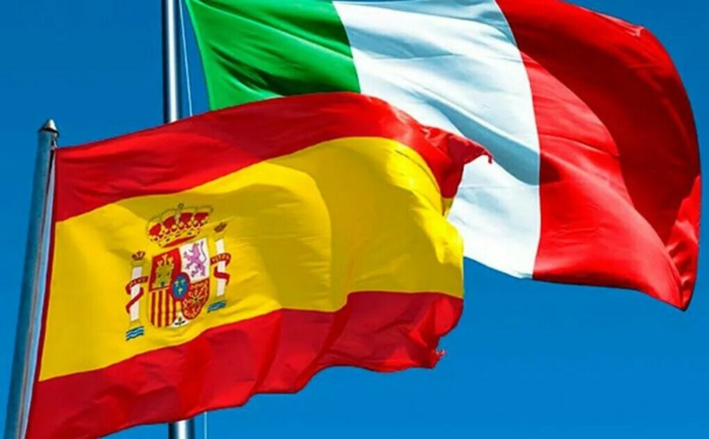 Испания Франция Италия флаги. Флаг Италии и Испании. Испанский и итальянский. Флаг Испании и Италии вместе.