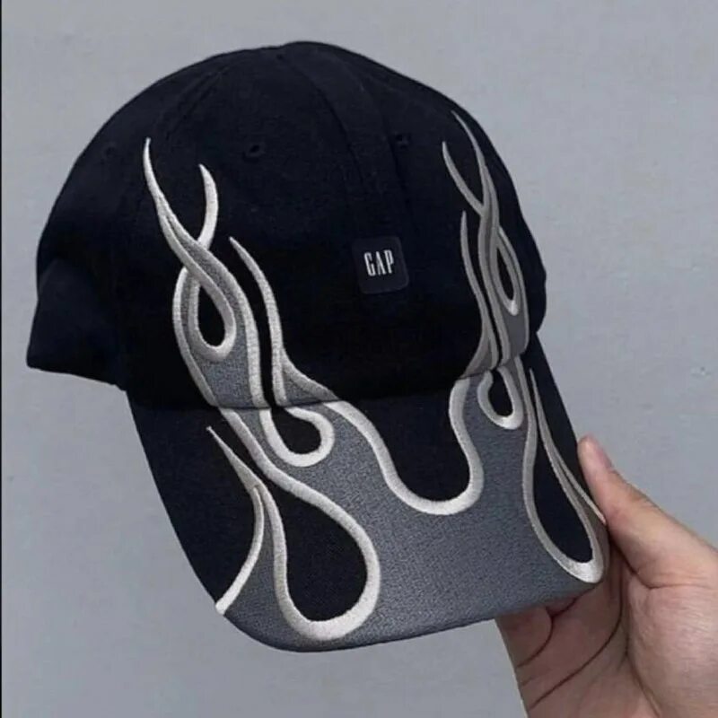 кепка gap balenciaga