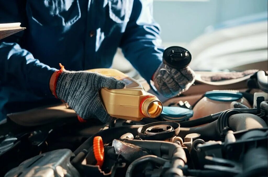 Car mechanic как залить масло. Ойл тайм. oil change. car oil change. avto oil.