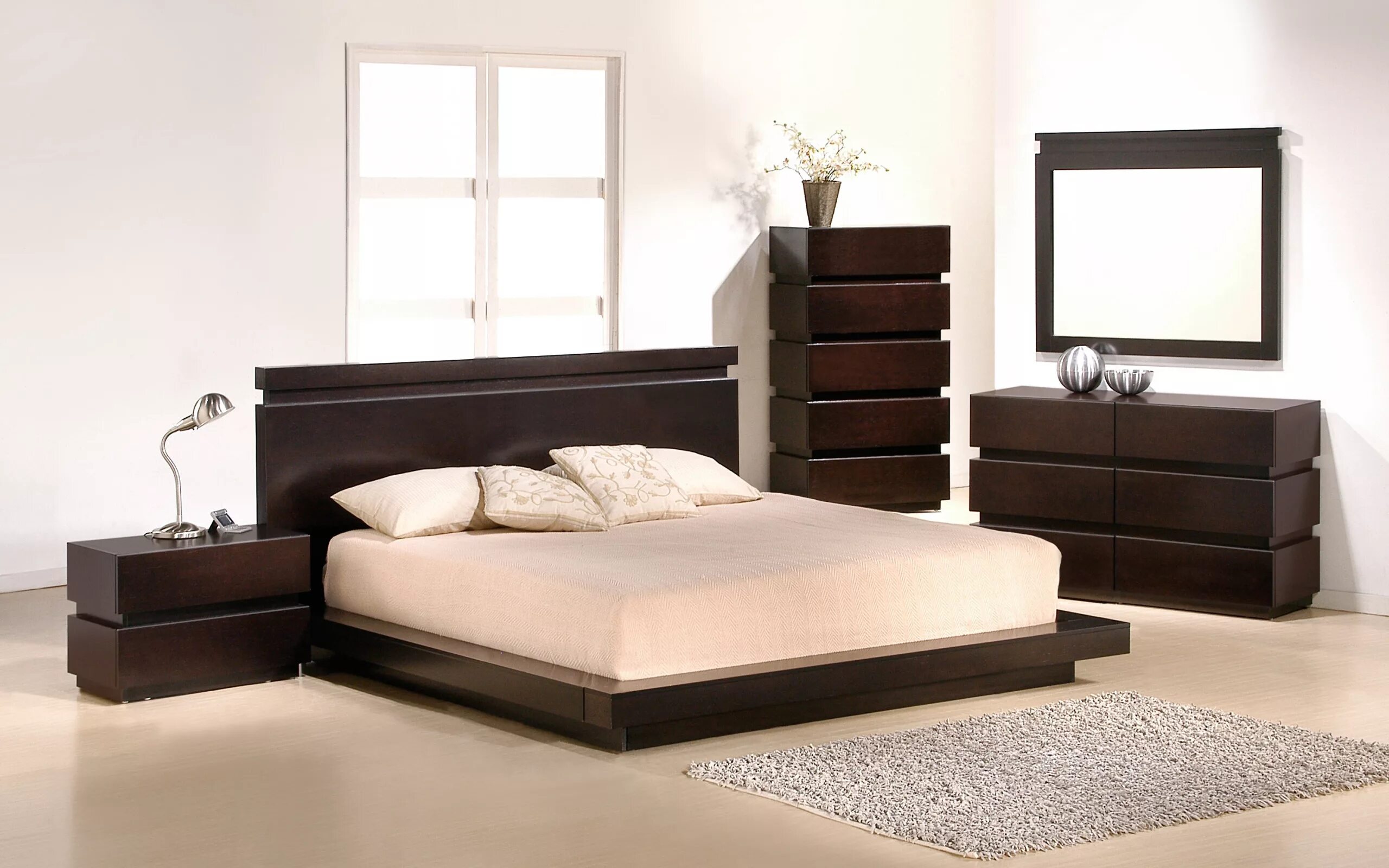 Кровати темного цвета. Design Wood кровать Модерн. Кровать Moira Modern Bed 2. Гарнитур Кинг сайз спальный черный цвет. Кровать Модерн венге.