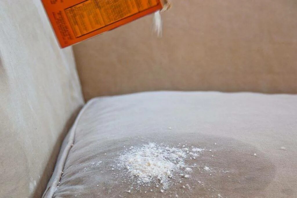 Помутнение мочи. Моча в пробирке. Почистить мочу. Мутная моча. Как почистить матрас от пятен.