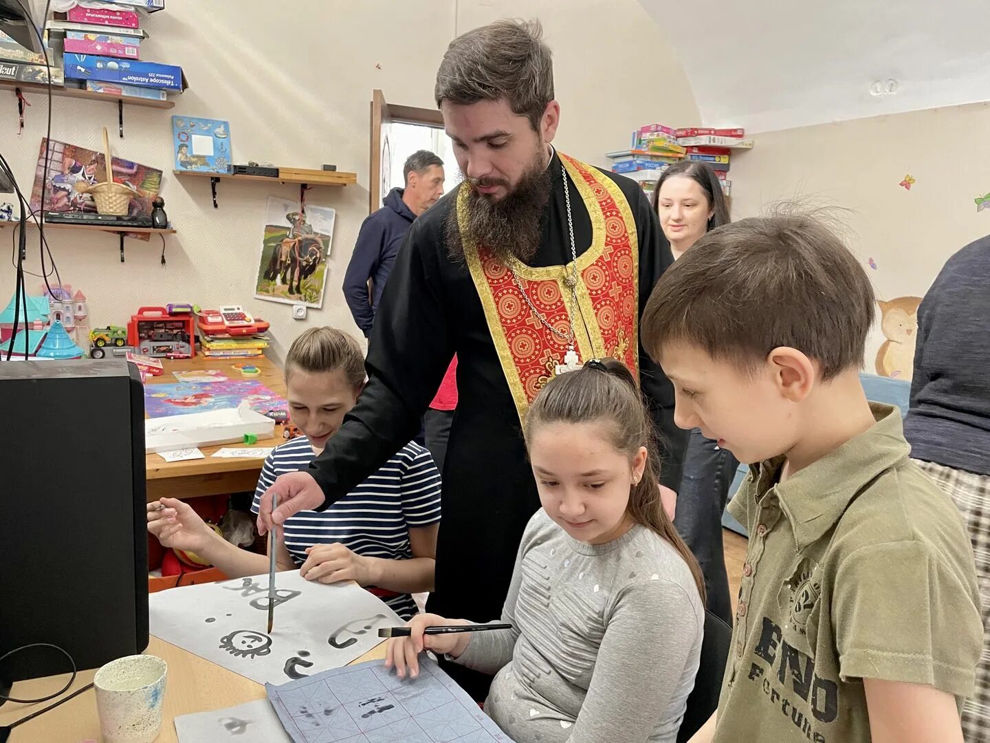 Дом милосердия новосибирск ереванская. Дом милосердия новосибирск. Дом милосердия волжский. Фото дома милосердия. Дом милосердия новосибирск.