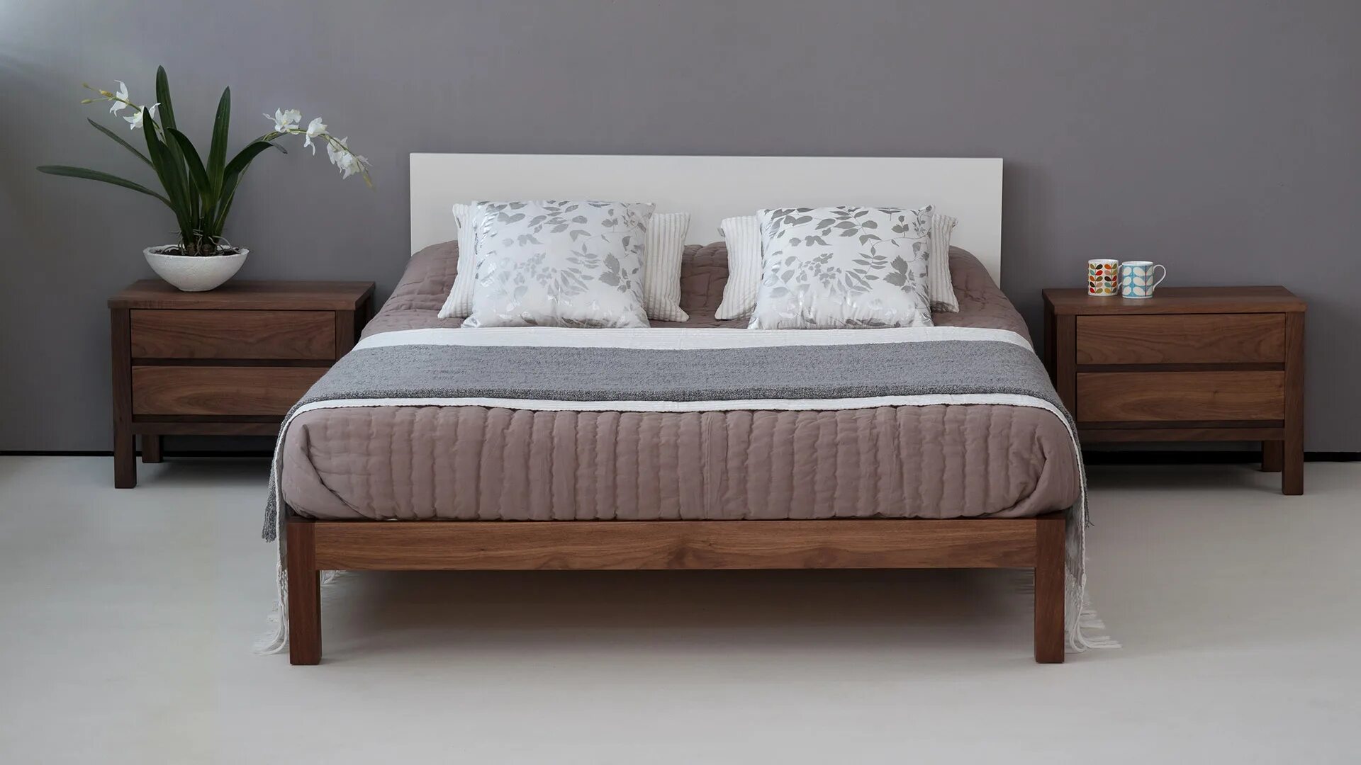 This bed we made. Кровать Sol (сол). Wood Sol краска. Upholstered Furniture made of Solid Wood. Bed Bellow.