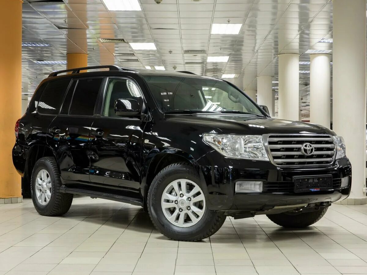 Москва купить тойоту ленд крузер бу. Toyota Land Cruiser 200 2008. Toyota Land Cruiser 2009. Cruiser 200 2008. Тойота ленд Крузер 200 2008г.