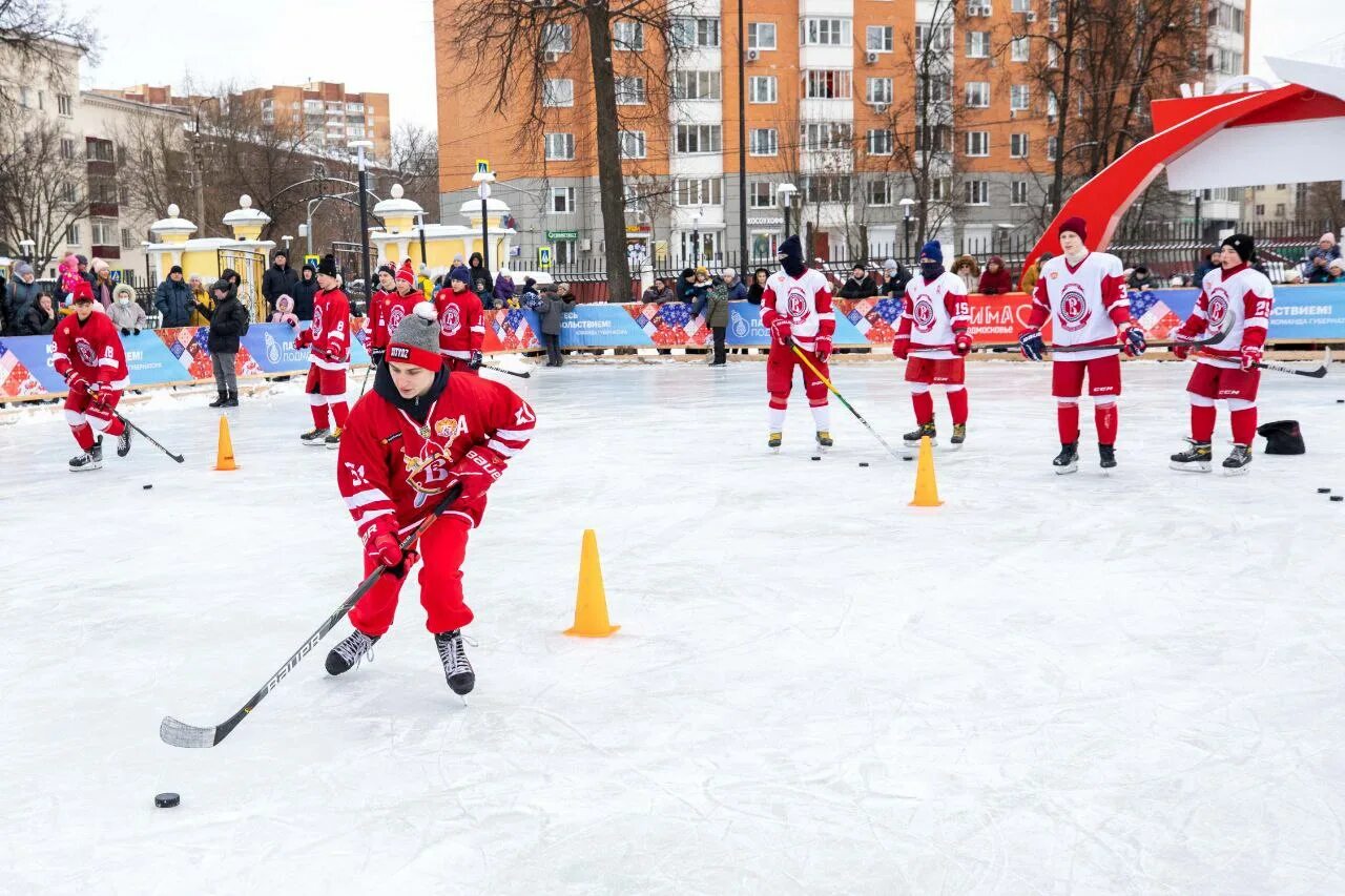 Каток в подольске в парке. Парк Талалихина Подольск каток. Каток в парке Талалихина Подольск. Парк Талалихина Подольск каток 2022. Каток в Подольске 2022.