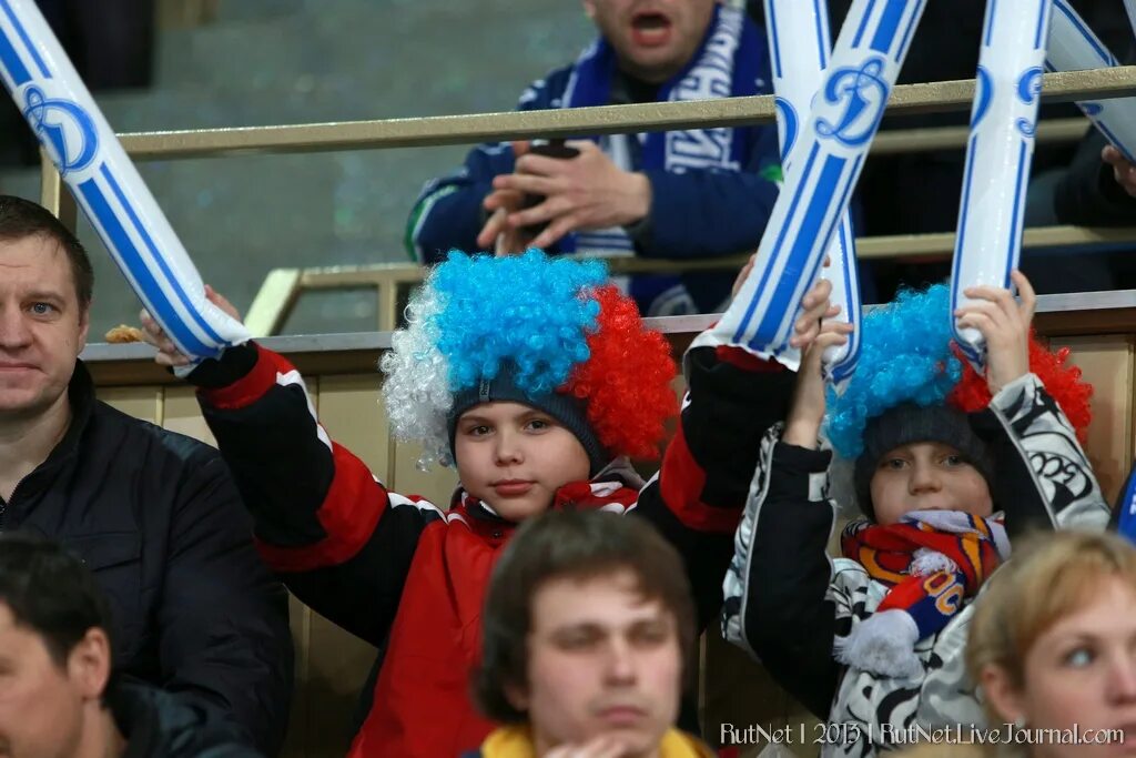 Сайт иркутских болельщиков хоккея с мячом. Байкал энергия новогодние игры бен+. Болельщики енисея хоккей с мячом. Хоккейный клуб байкал иркутск 2012 год. Сибсканет иркутских болельщиков гостевая.